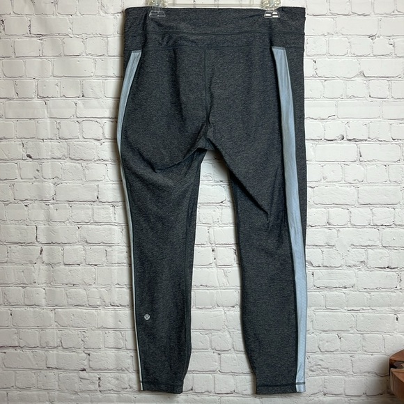 Lululemon Light Speed Tights - Picture 6 of 15